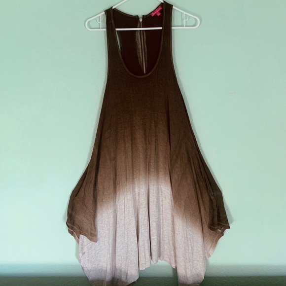 Sandiva Dresses & Skirts - Sandiva Flowy Dress